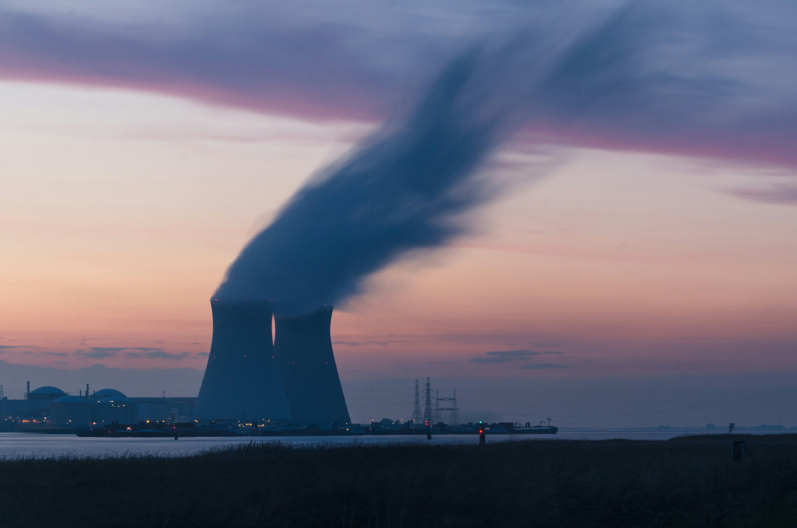 AI Uses Shocking Amounts of Energy: Is Nuclear the Answer?